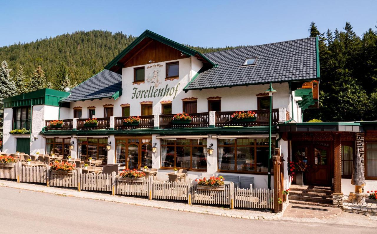 Hotel-Restaurant Forellenhof Puchberg am Schneeberg Exterior foto